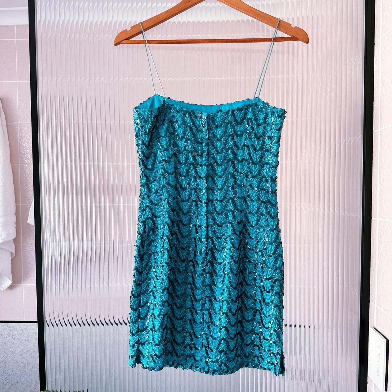 Amazing vintage Dotti dress. Mini tube style, thin... Depop