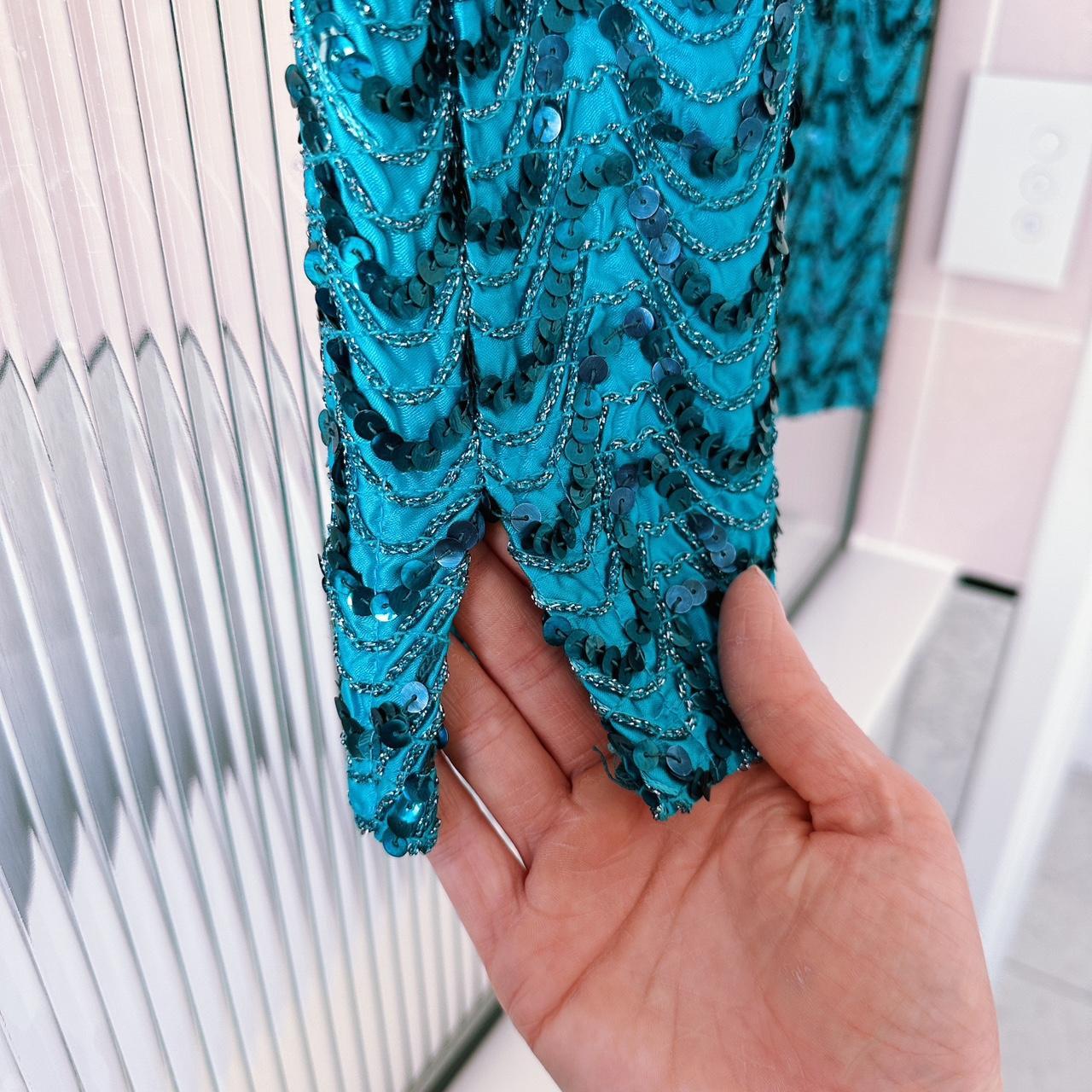 Amazing vintage Dotti dress. Mini tube style, thin... Depop