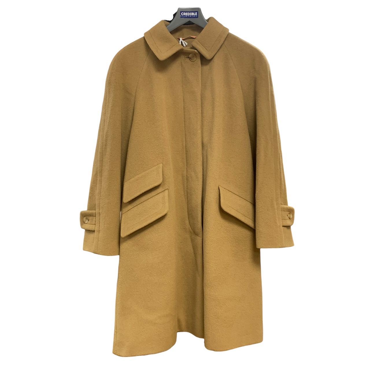 Woman s Brown Aquascutum Coat ABOUT THE Depop