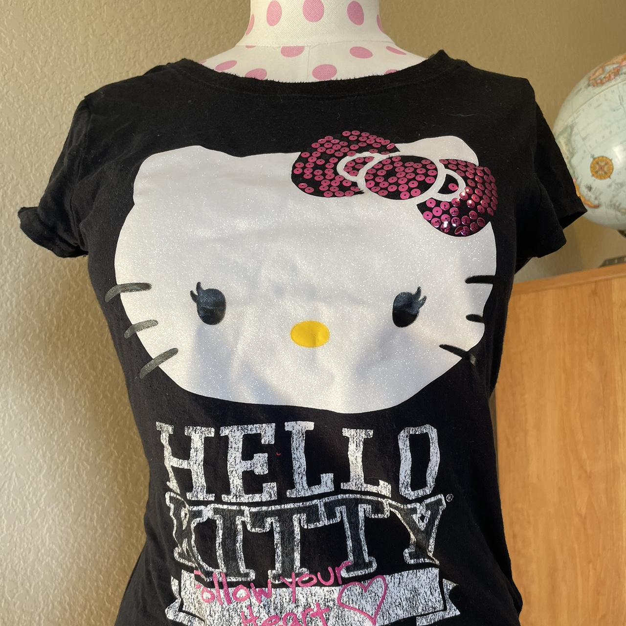 Hello kitty show your heart shirt Size extra large... - Depop
