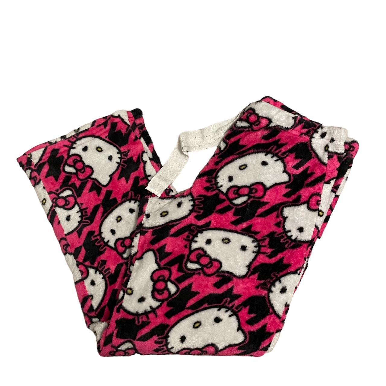 💕 Hello Kitty pajama pants 💕 some pilling on the tie Depop