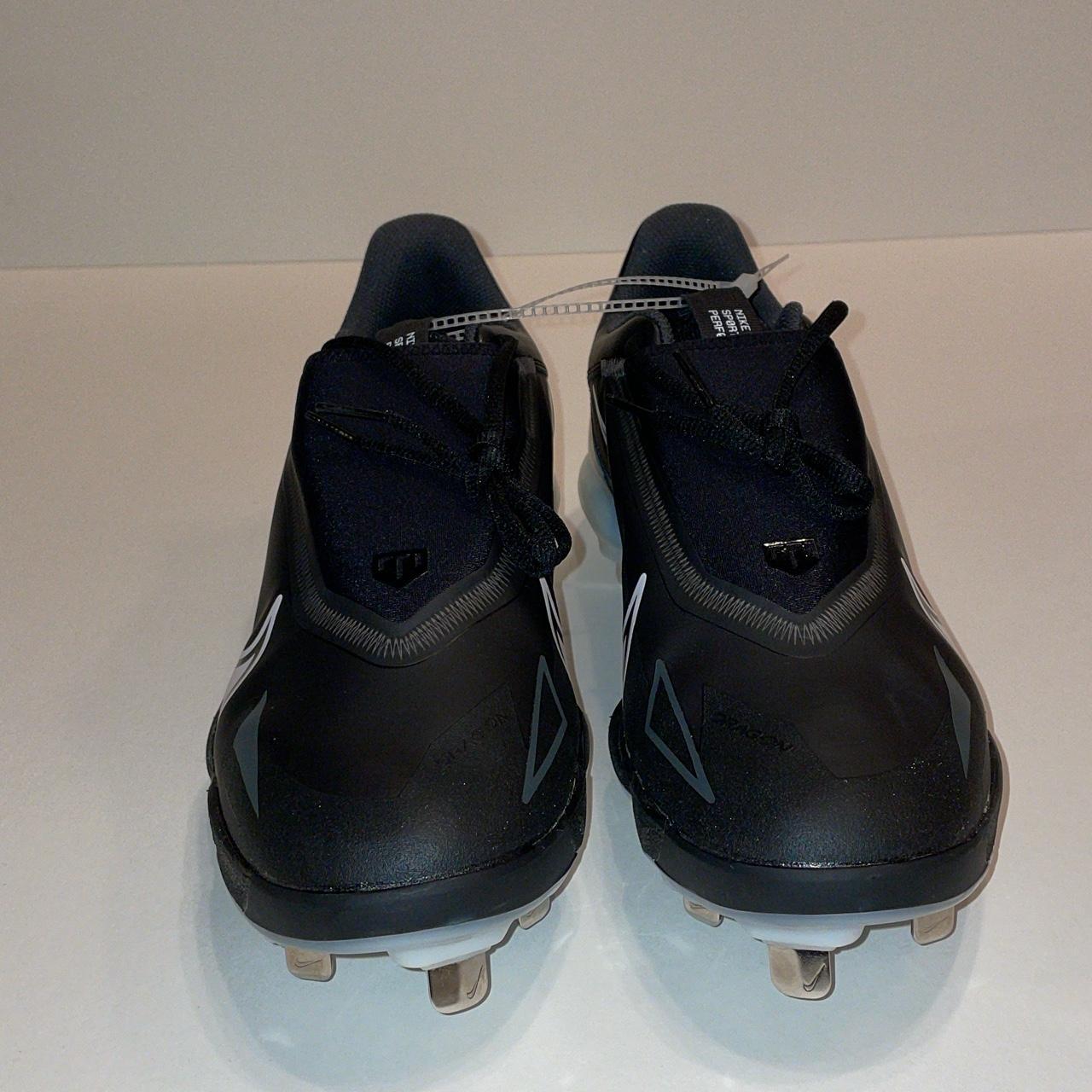 Nike Men's Force Zoom Trout 8 Elite Metal Baseball Cleats, Size 10.5, Black/Grey