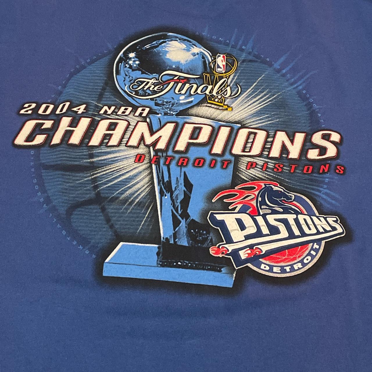 Mens XXL Blue Vintage 2004 NBA Detroit Pistons Champions The Finals T-Shirt