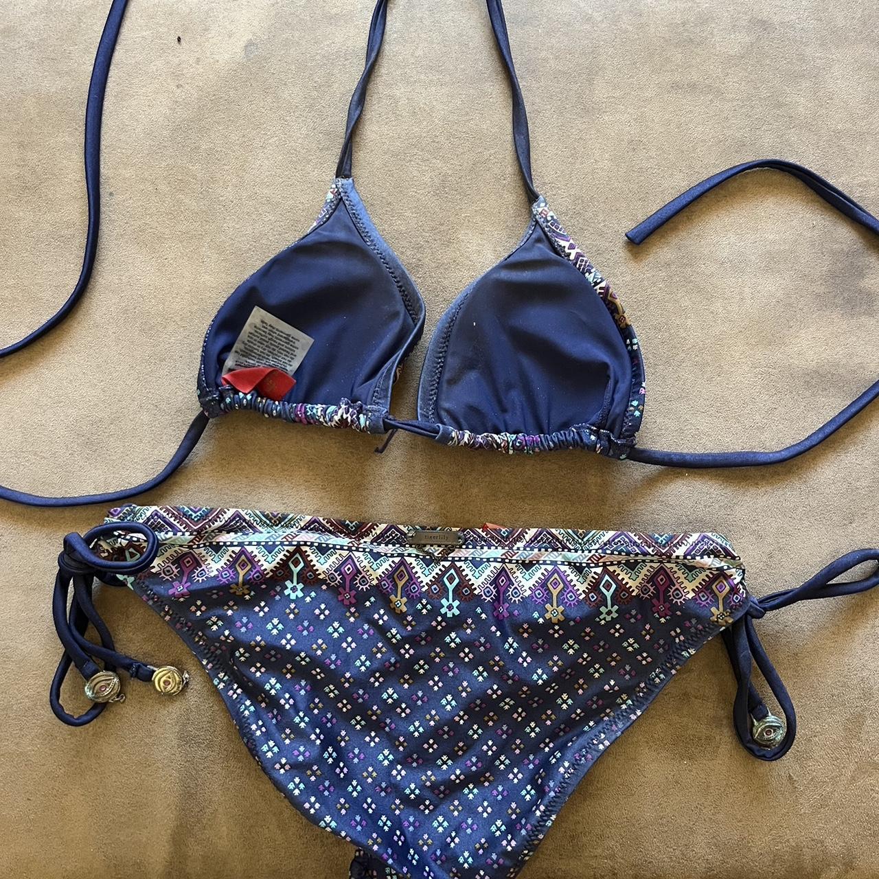 Tiger lily two piece bikini set size 8 Some rusting... - Depop