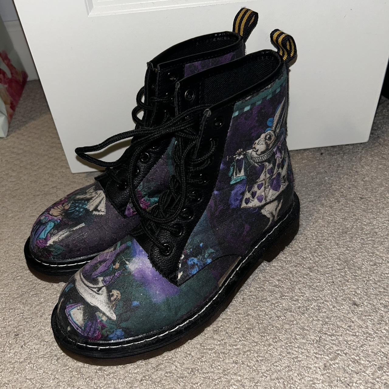 Alice in wonderland doc martens best sale