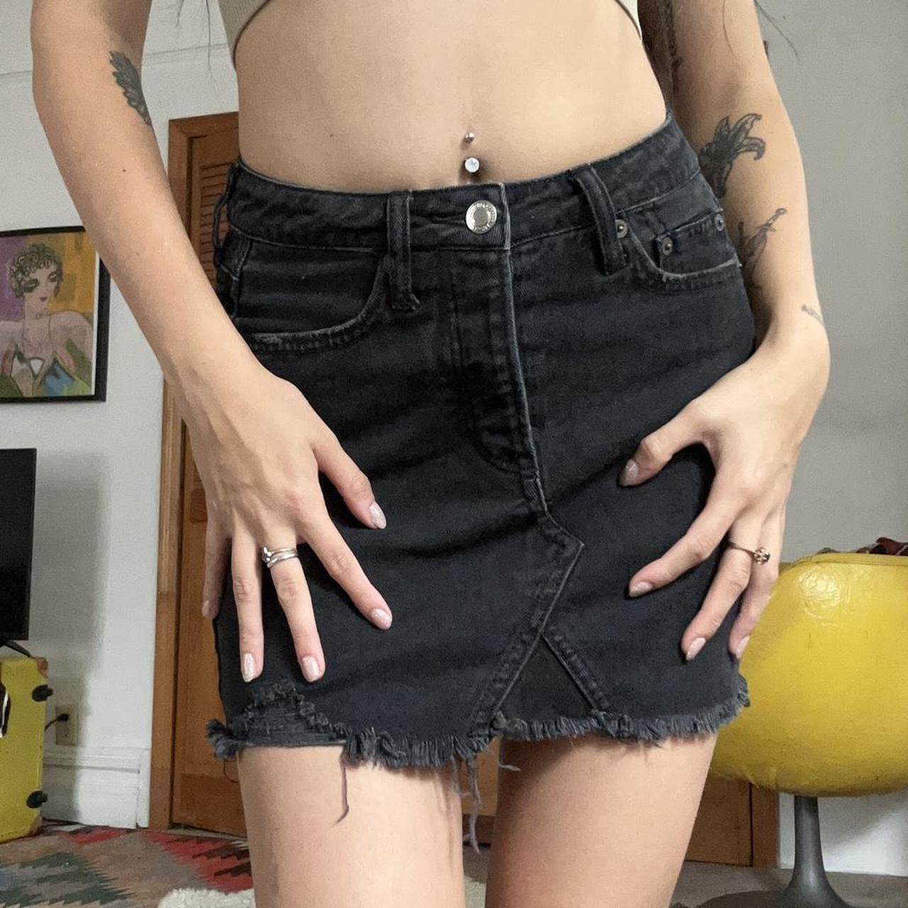 adorable american eagle xs mini skirt FREE... - Depop