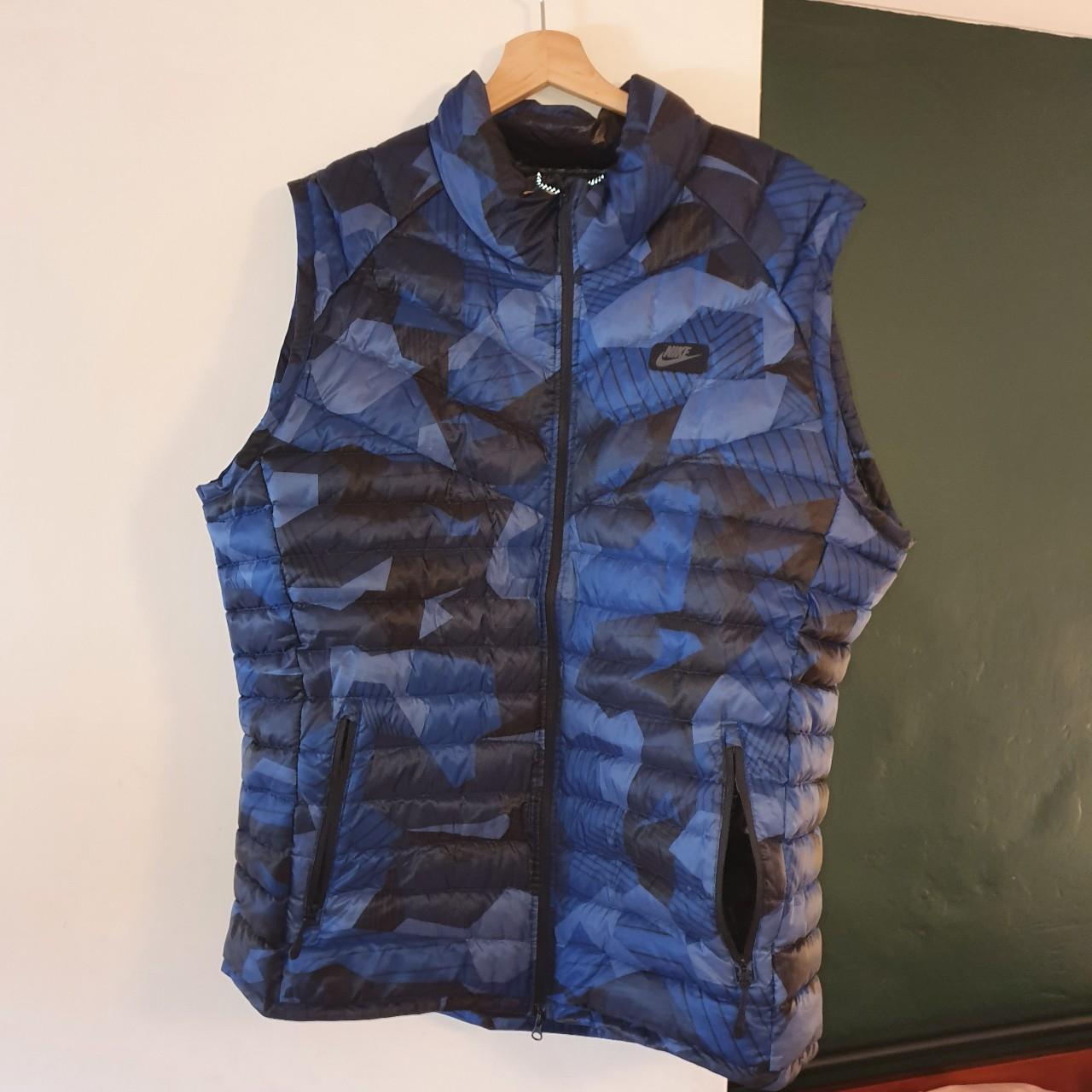 mens nike padded gilet