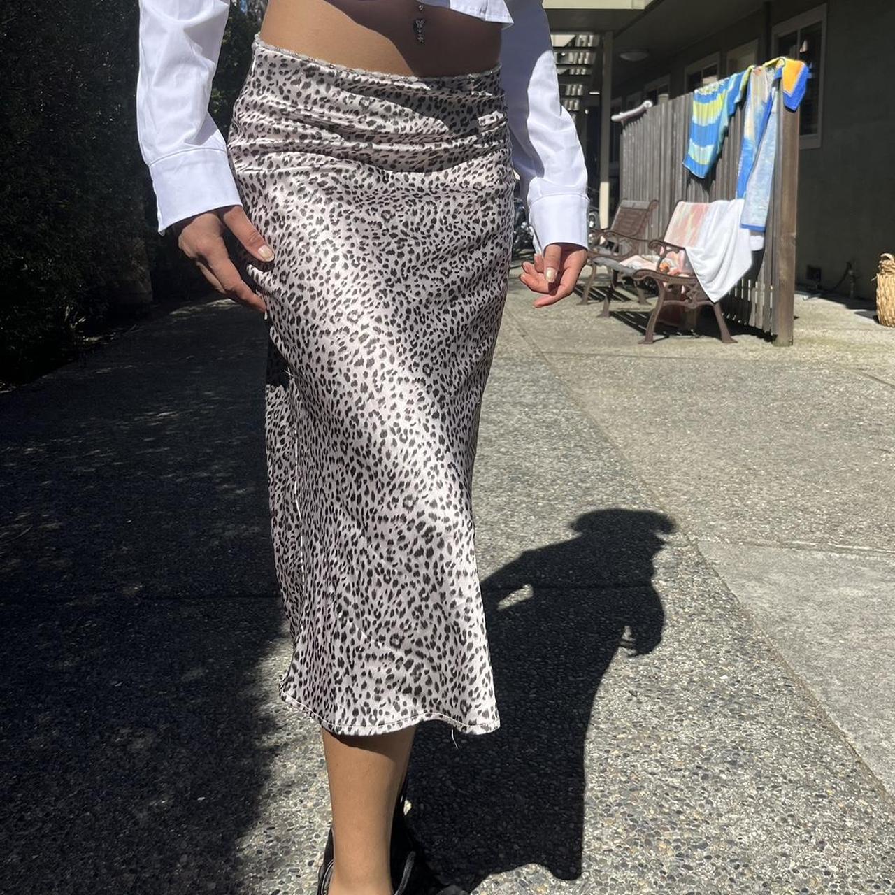 Cheetah midi skirt gray hotsell