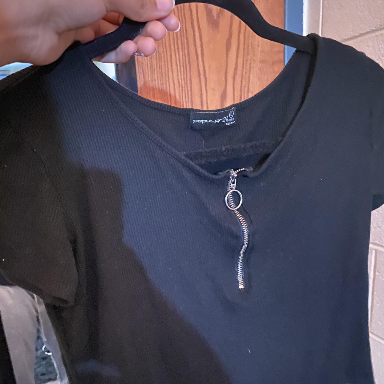 Cute O ring zipper top 🏷 Vintage, thrifted,... Depop