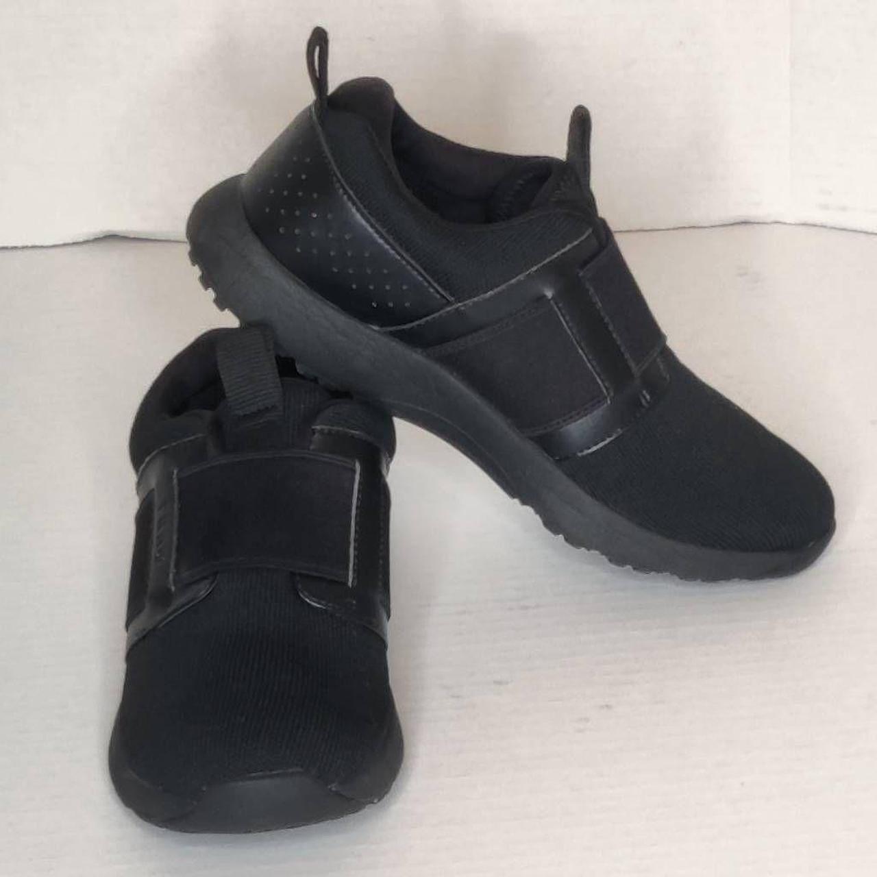 Women's Black Trainers | Depop