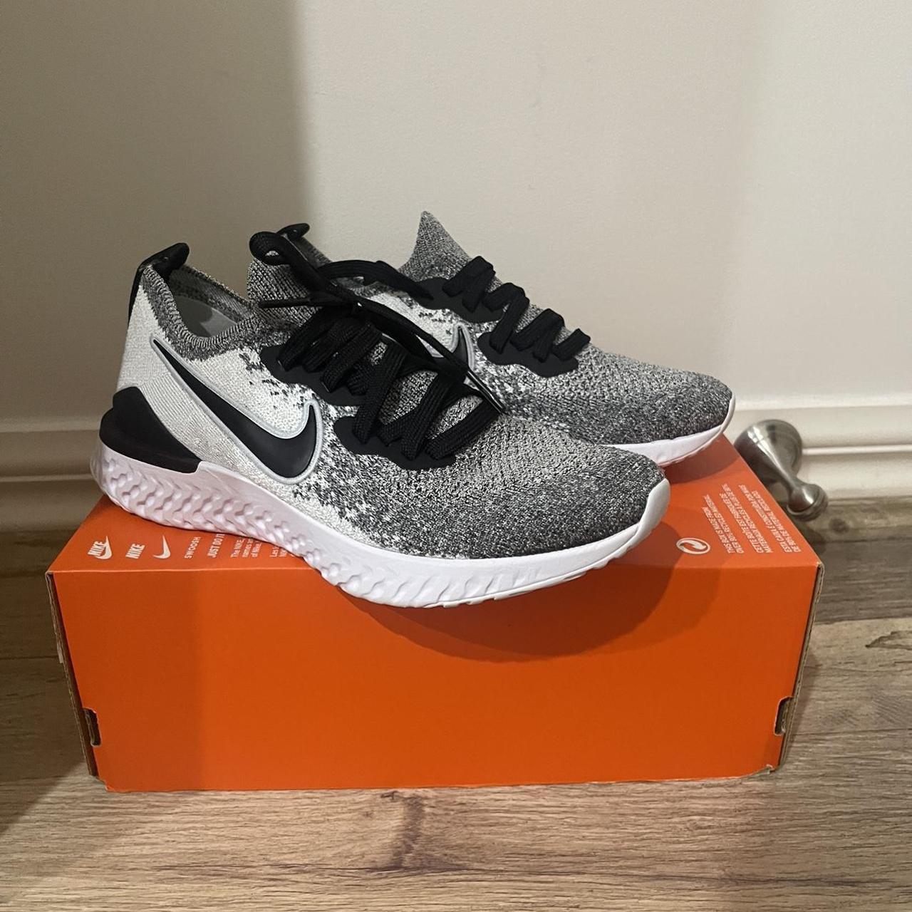 Nike epic react on sale flyknit size 6