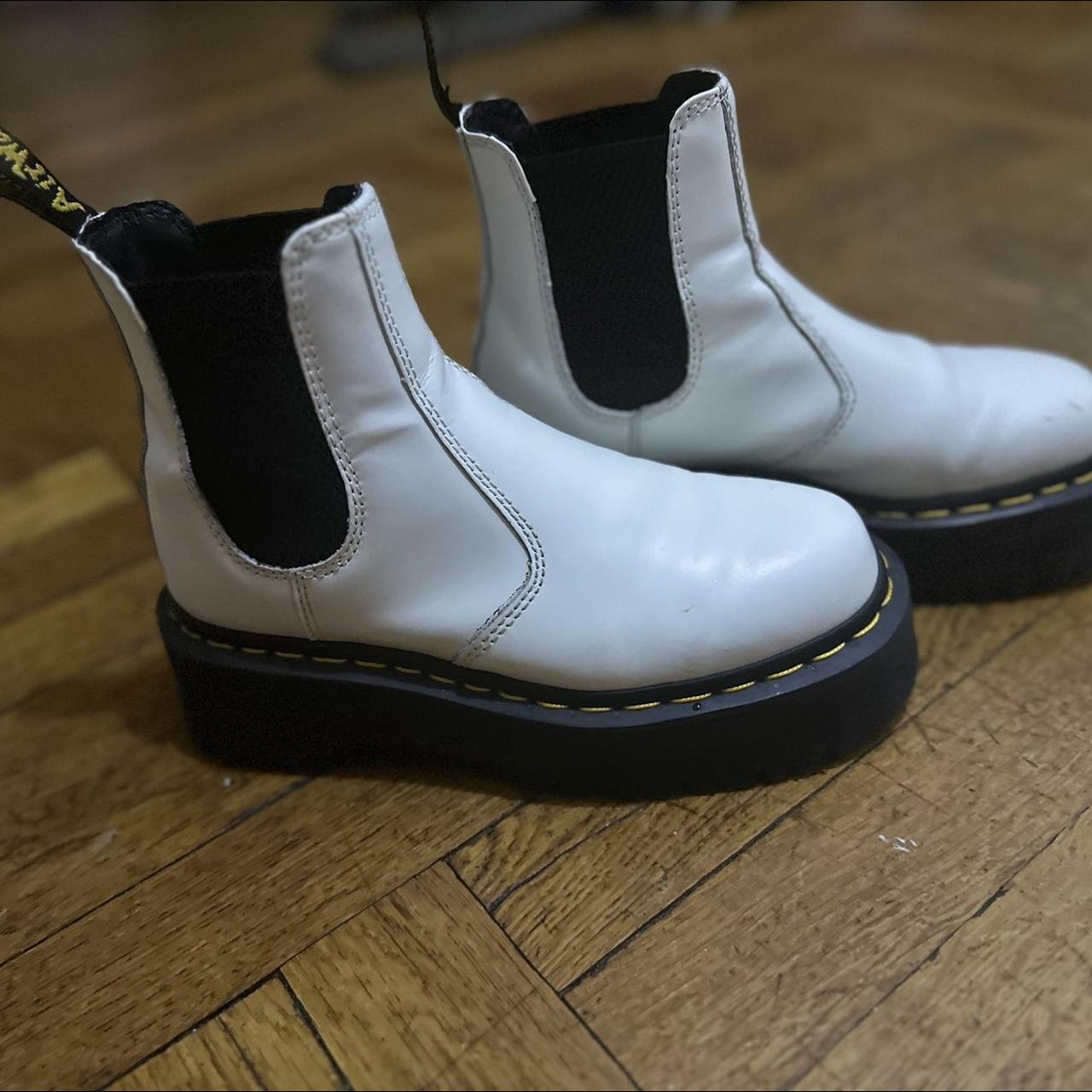 chelsea dr martens white