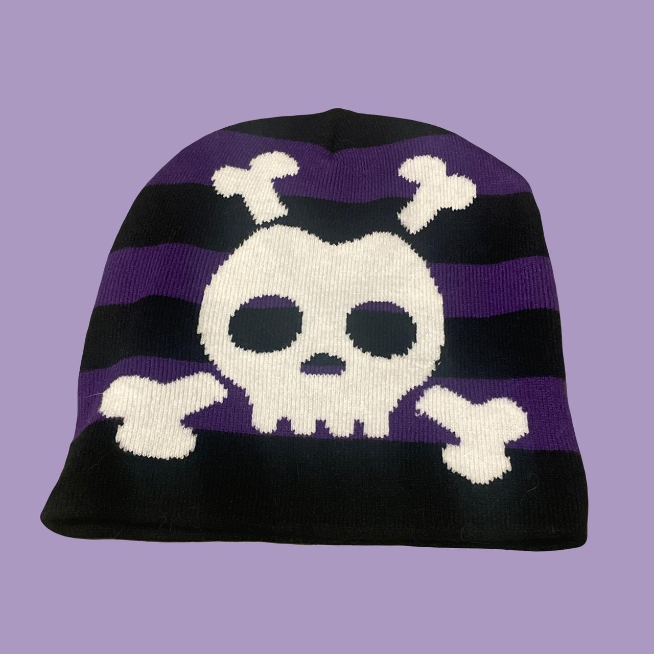 Purple and black beanie with skull and crossbones - Depop