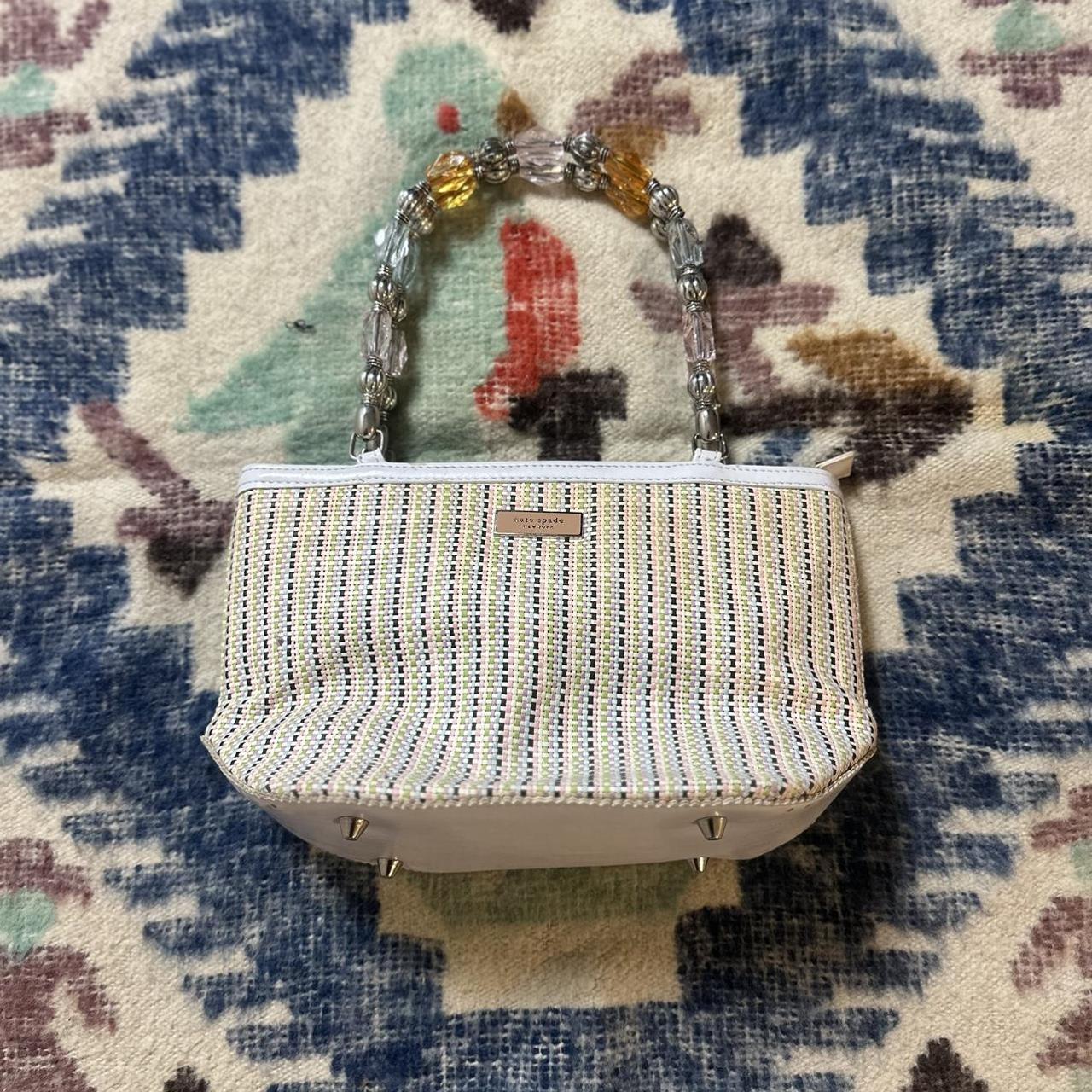 item listed by justsellingthrift