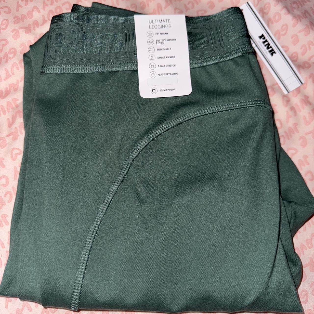 item listed by adelserie