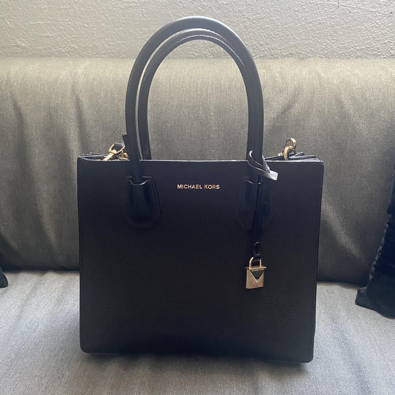 michael kors black handbag - comes w/ detachable... - Depop