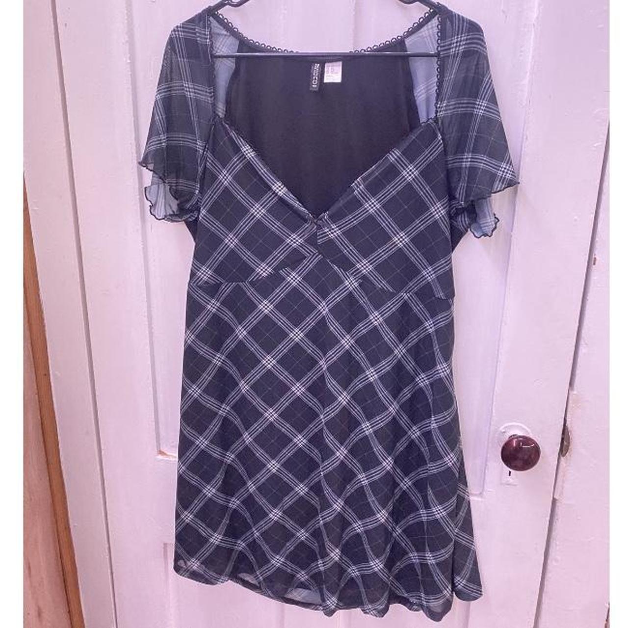 women-s-grey-and-black-dress-depop