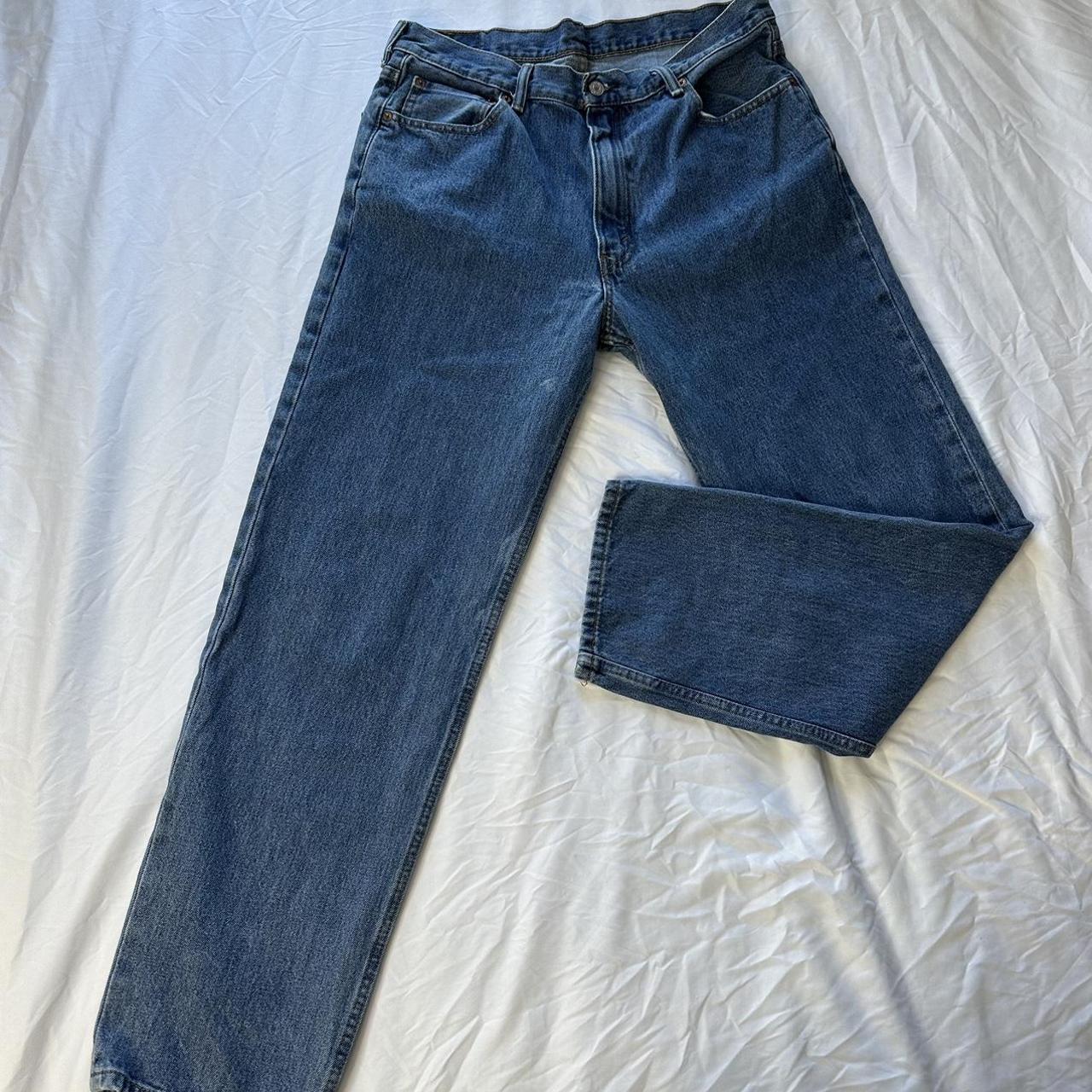 Levi’s 550 straight-leg blue jeans 👖A medium to dark... - Depop