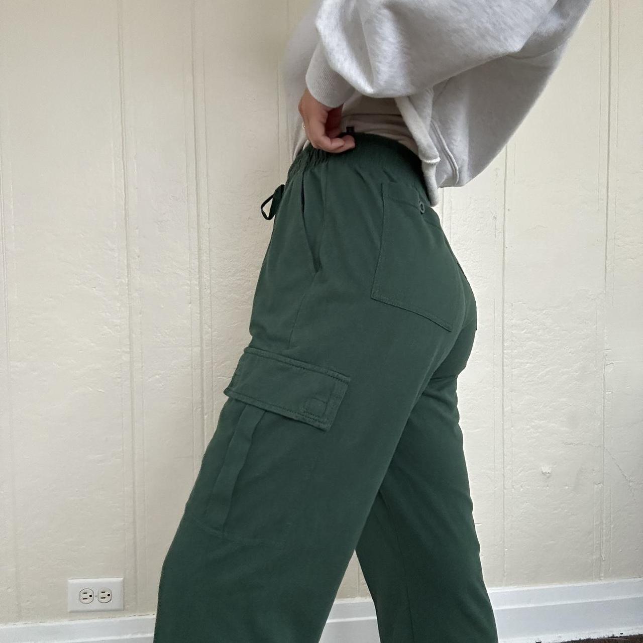 Vintage Active Joe green cargo sweatpants fits like... Depop