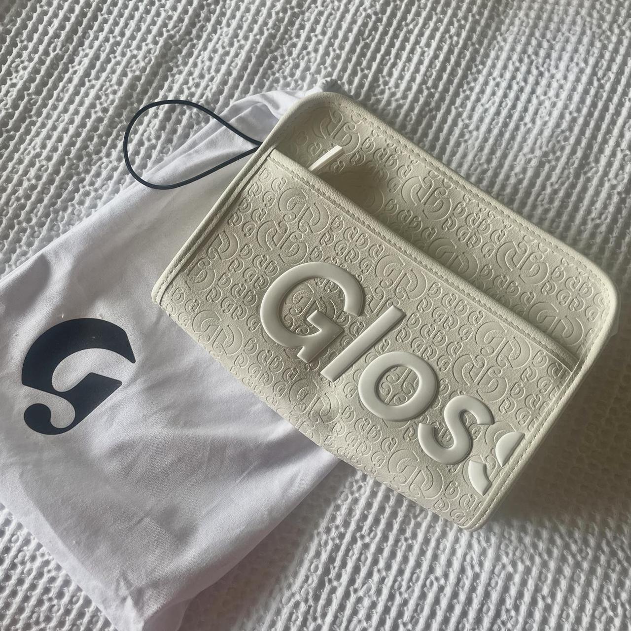 Glossier Beauty Bag Makeup Bag Holiday White Depop   P0 