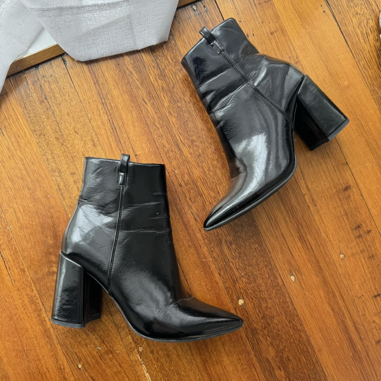 Pointy patent boot moment V comfy AU 6 Worn once... - Depop