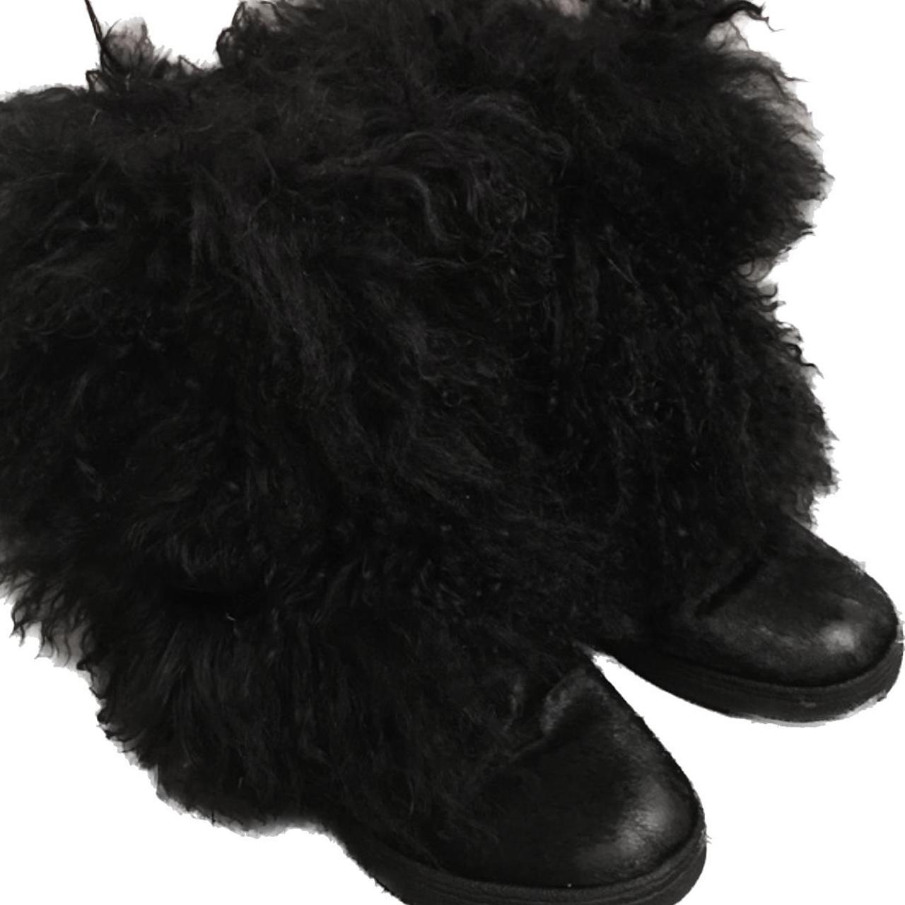Bearpaw Women's Black Boots