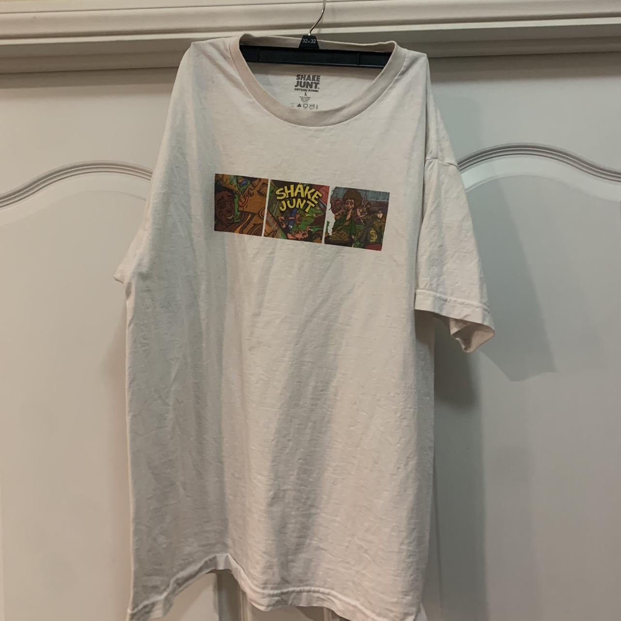 White shake junt tee True to size - Depop