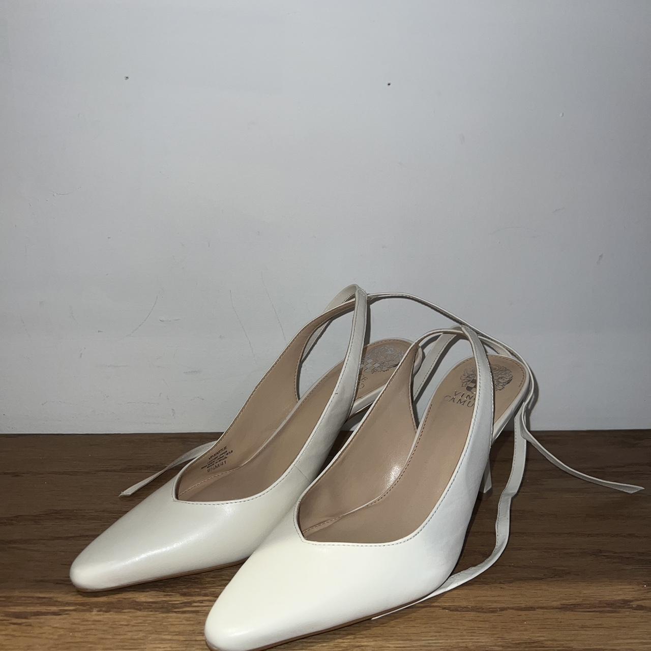 Vince Camuto Women's Cream and White Courts (5)
