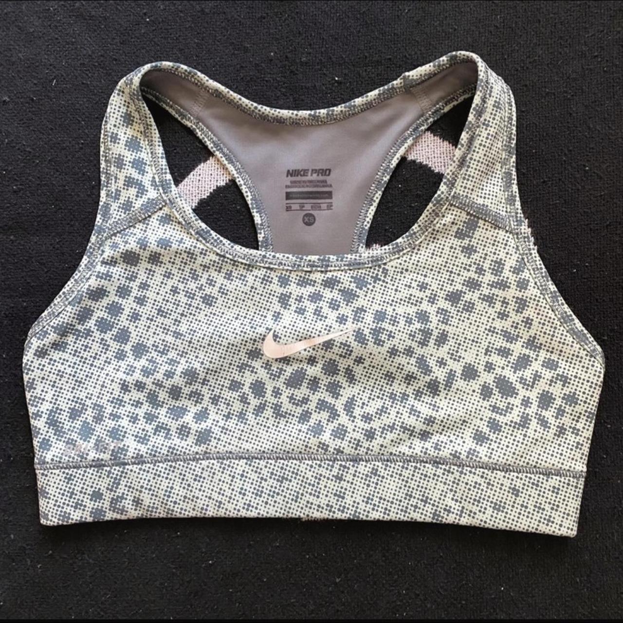 Nike patterned sports bra, size XS, best fit UK4-6... - Depop