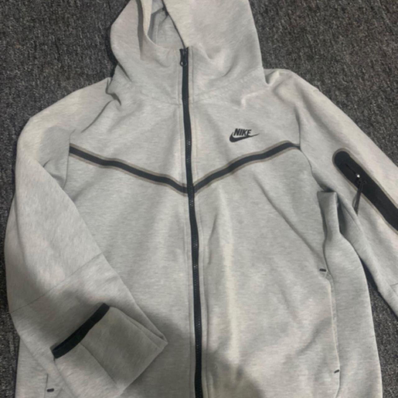 Nike Men's Hoodie | Depop