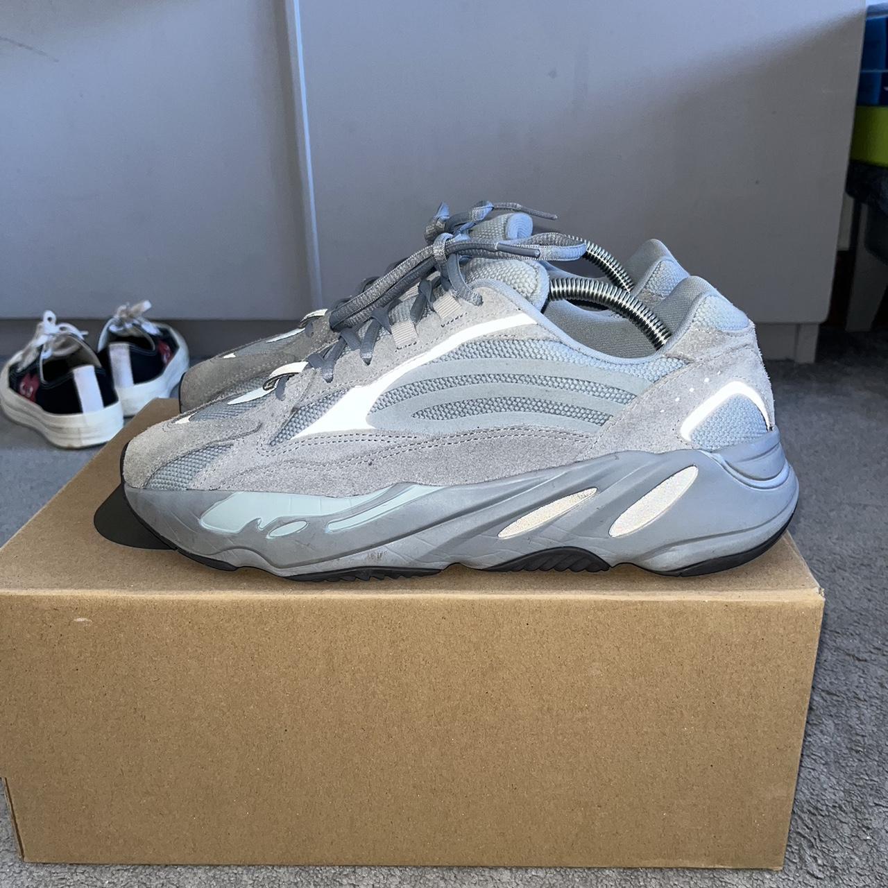 yeezy 700 hospital blue v2