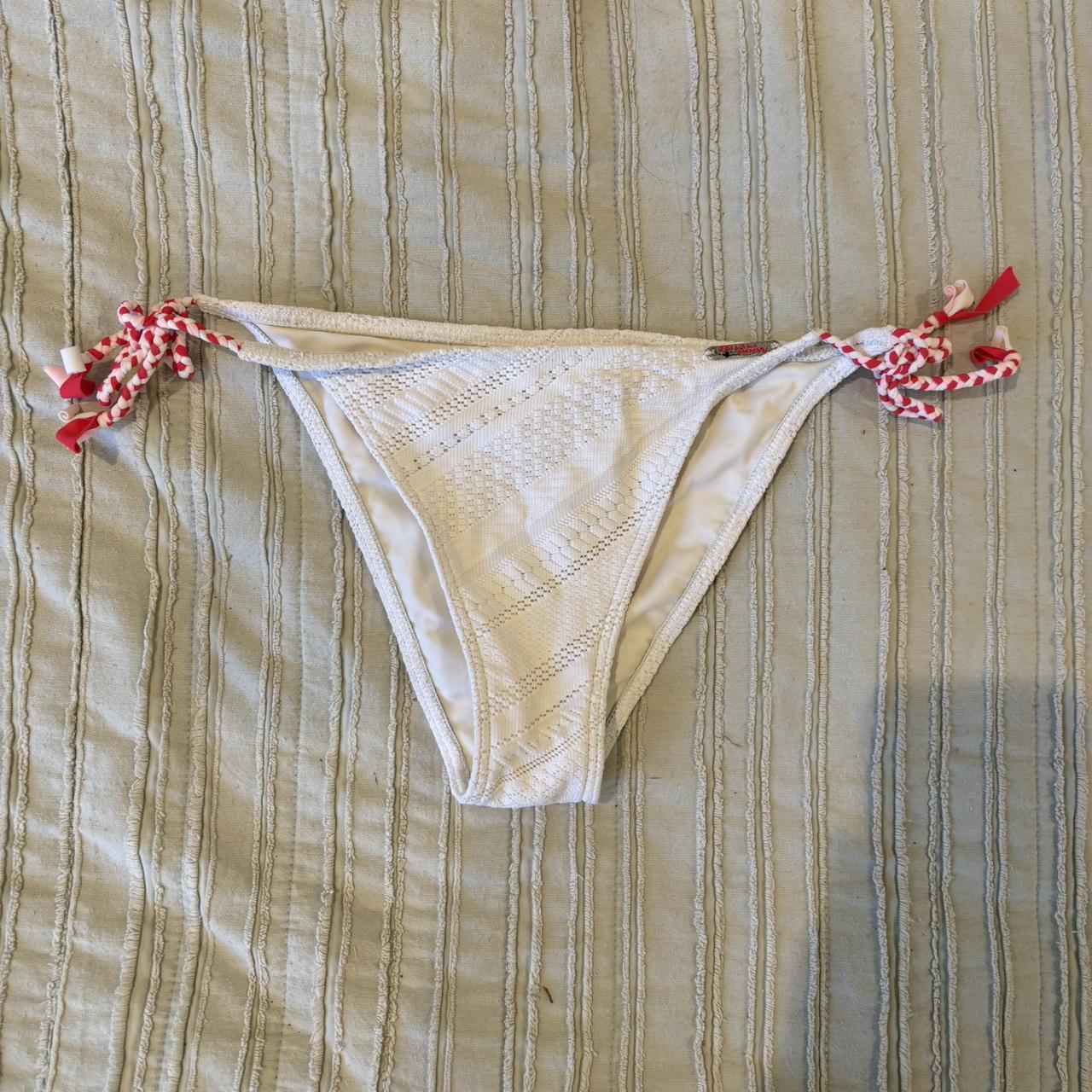 item listed by pepperlilliannn
