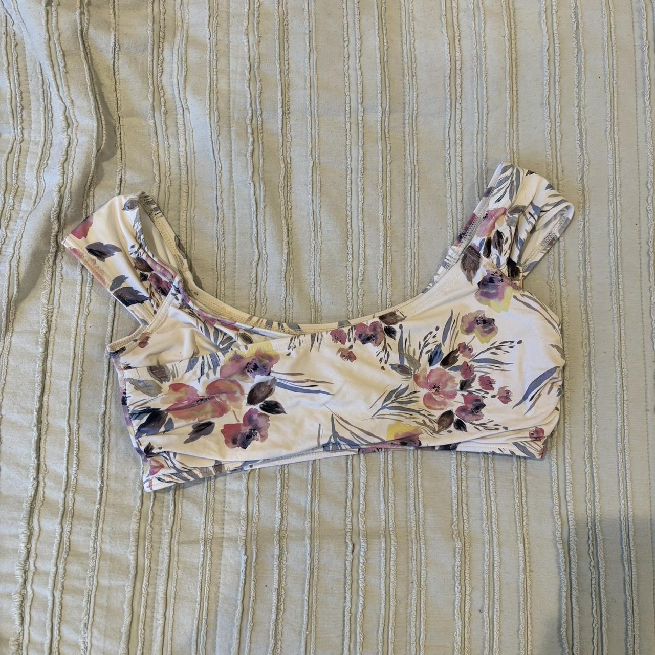 item listed by pepperlilliannn