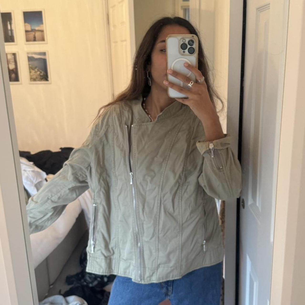 item listed by nehamakk