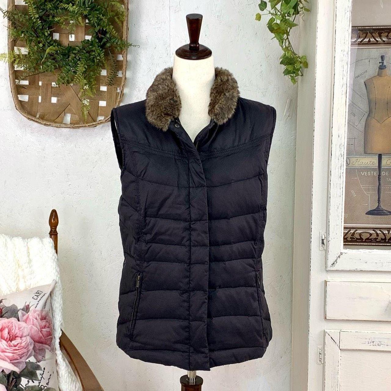 Down Filled Full Zip Puffer Vest With Faux Fur... - Depop