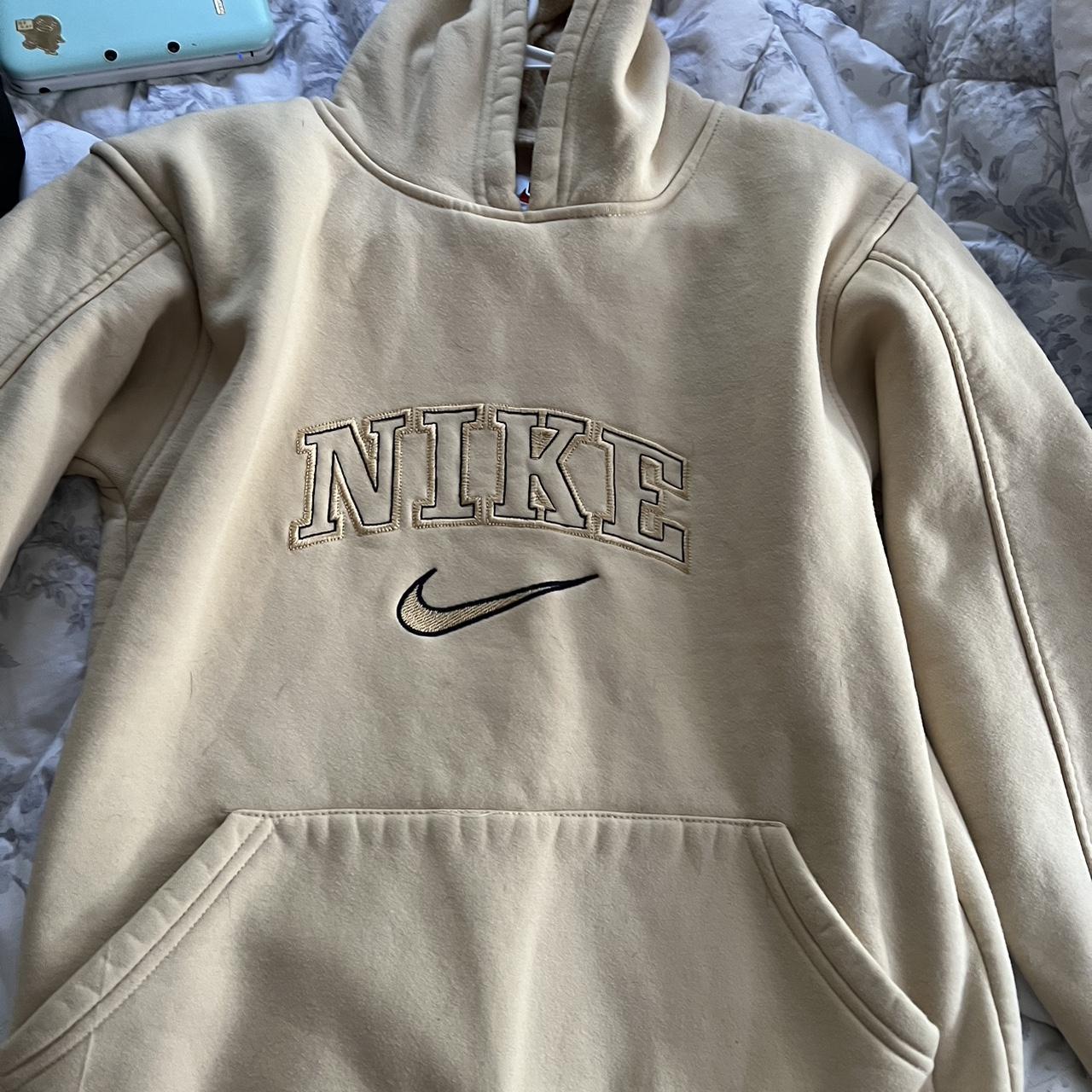 nike acg hoodie beige