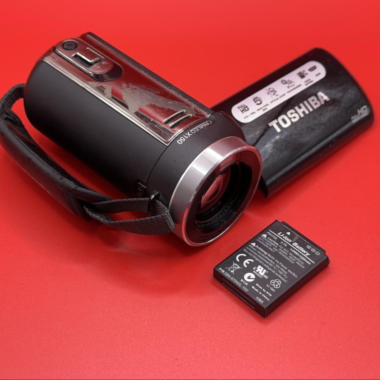 Y2K video / photo camcorder TOSHIBA X150... Depop