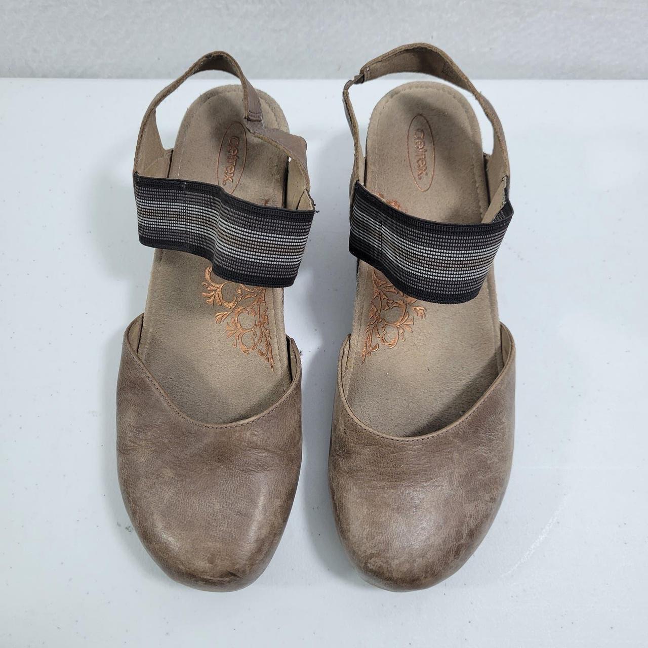 Aetrex Women's Mary Jane Tan Comfort Shoes Size 10M ... - Depop