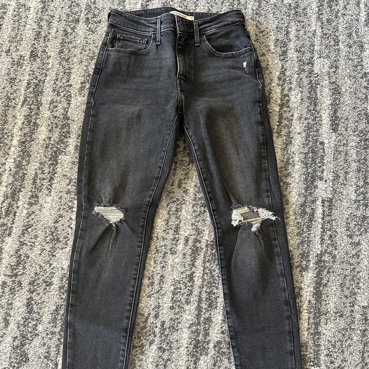 LEVIS BLACK 721 HIGH RISE SKINNY DISTRESSED... - Depop