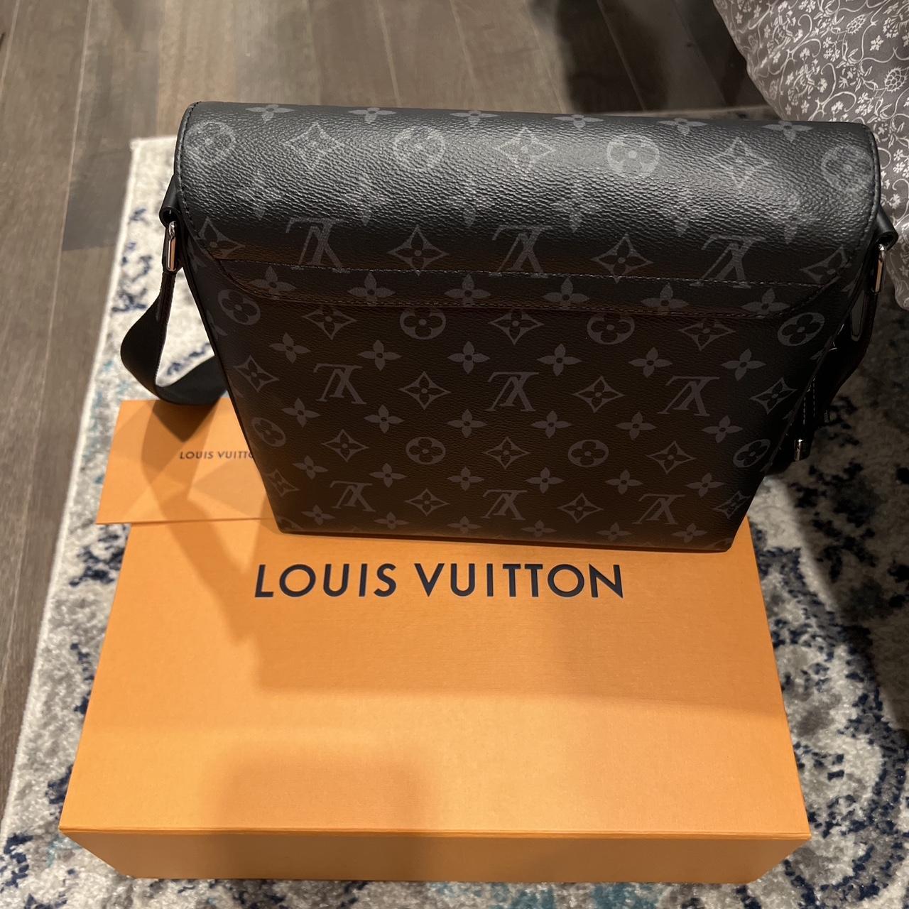 Louis Vuitton District messenger bag Brown - Depop