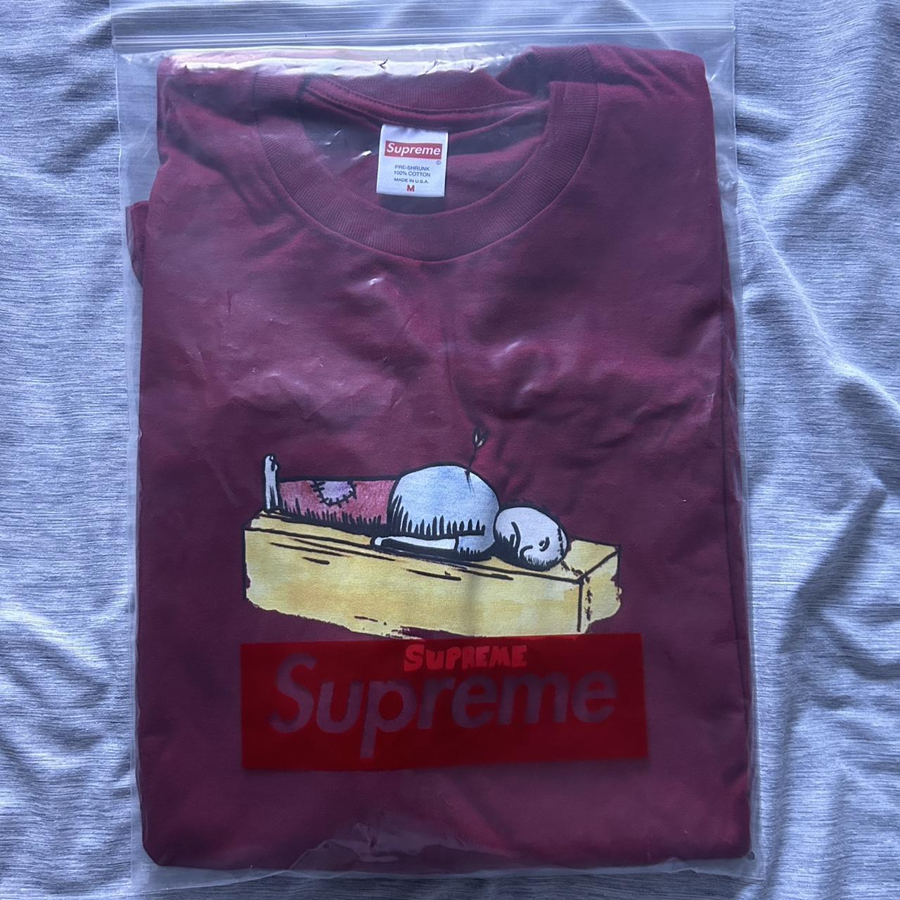 Supreme chicken outlet dinner tee red