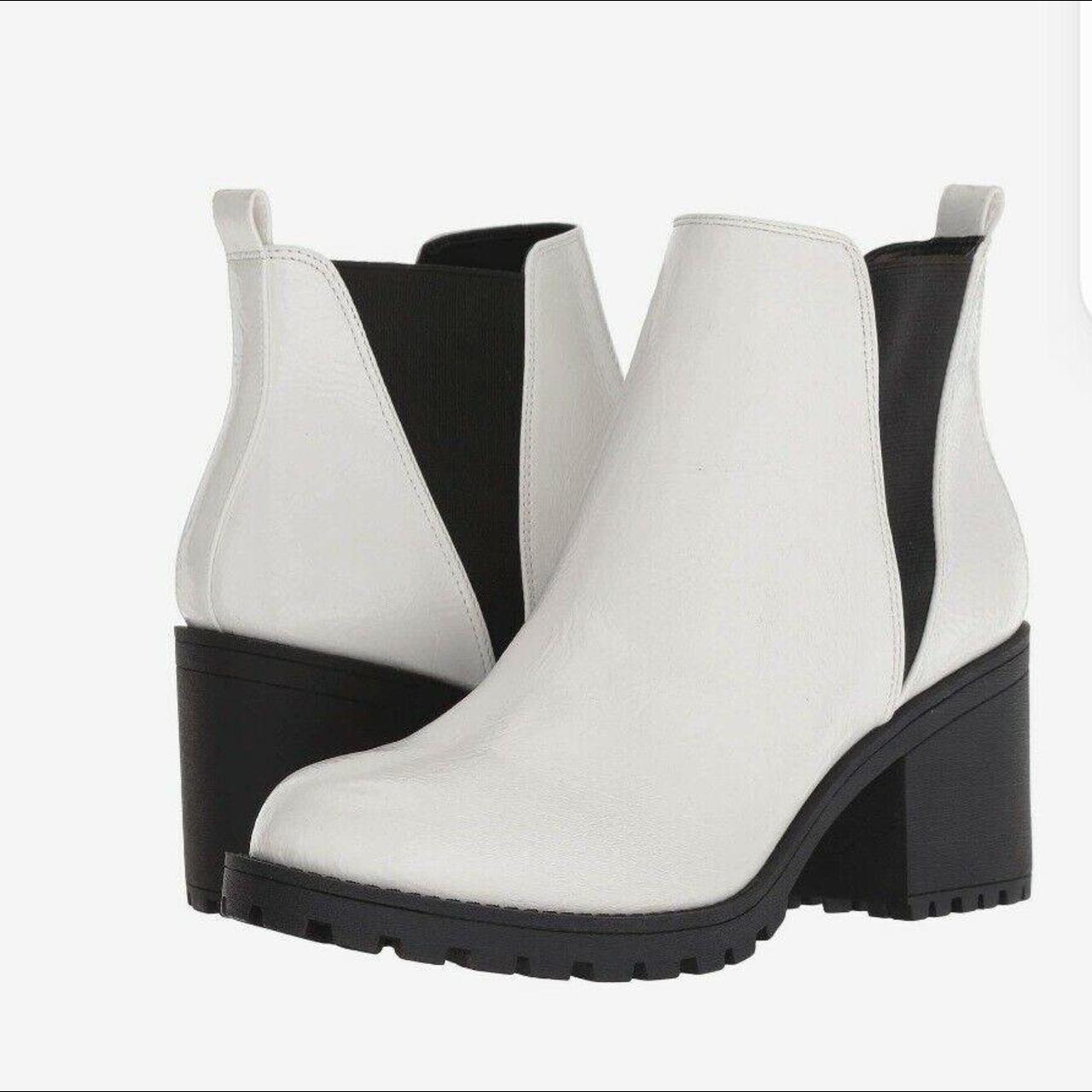 White leather boots only worn a few times Depop