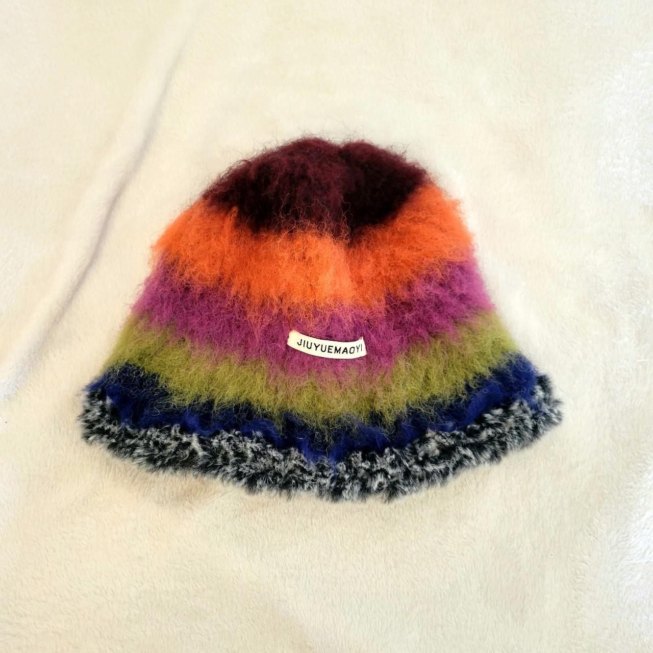 FUZZY BUCKET HAT #buckethat #y2k #skater - Depop