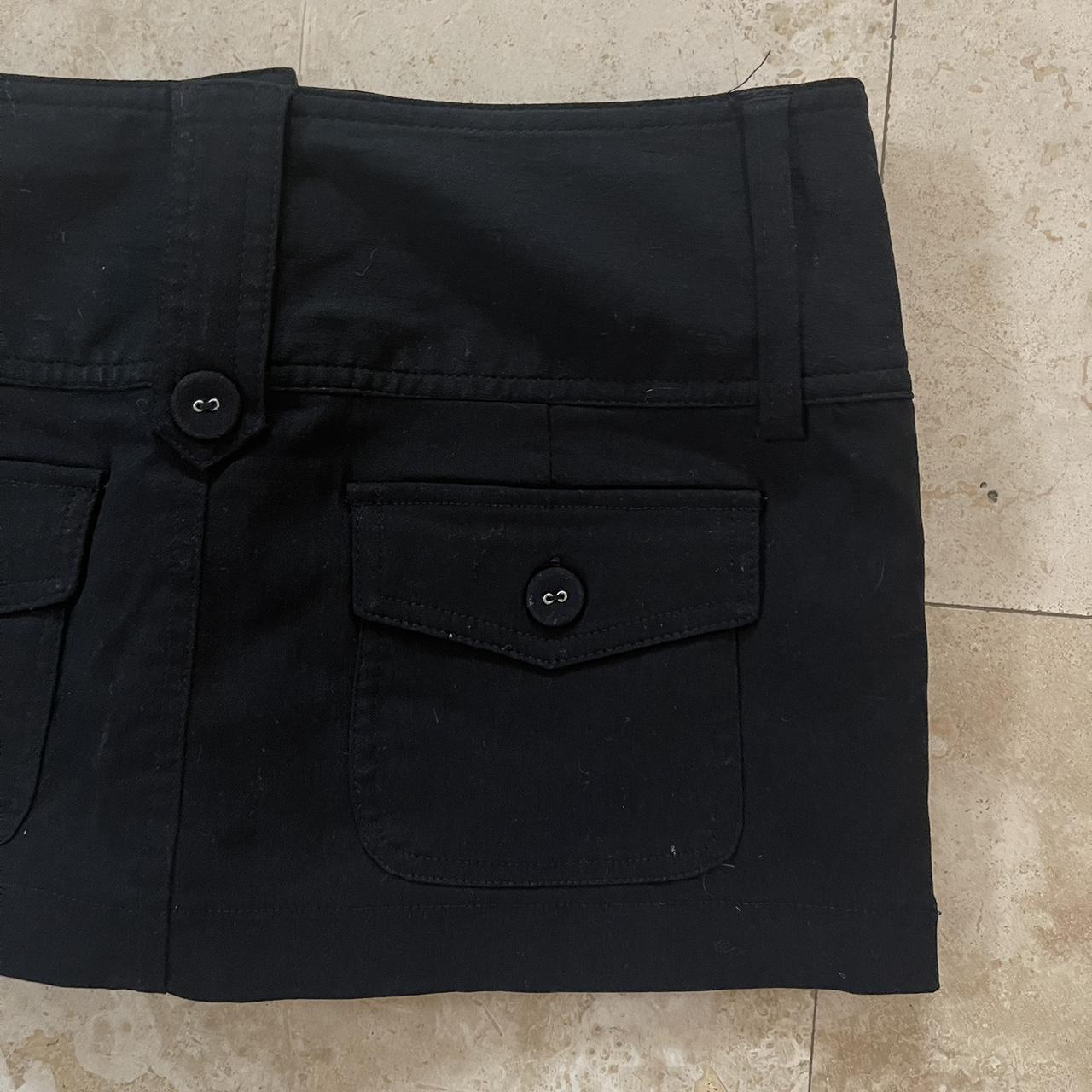 Papaya Women's Black Skirt Depop