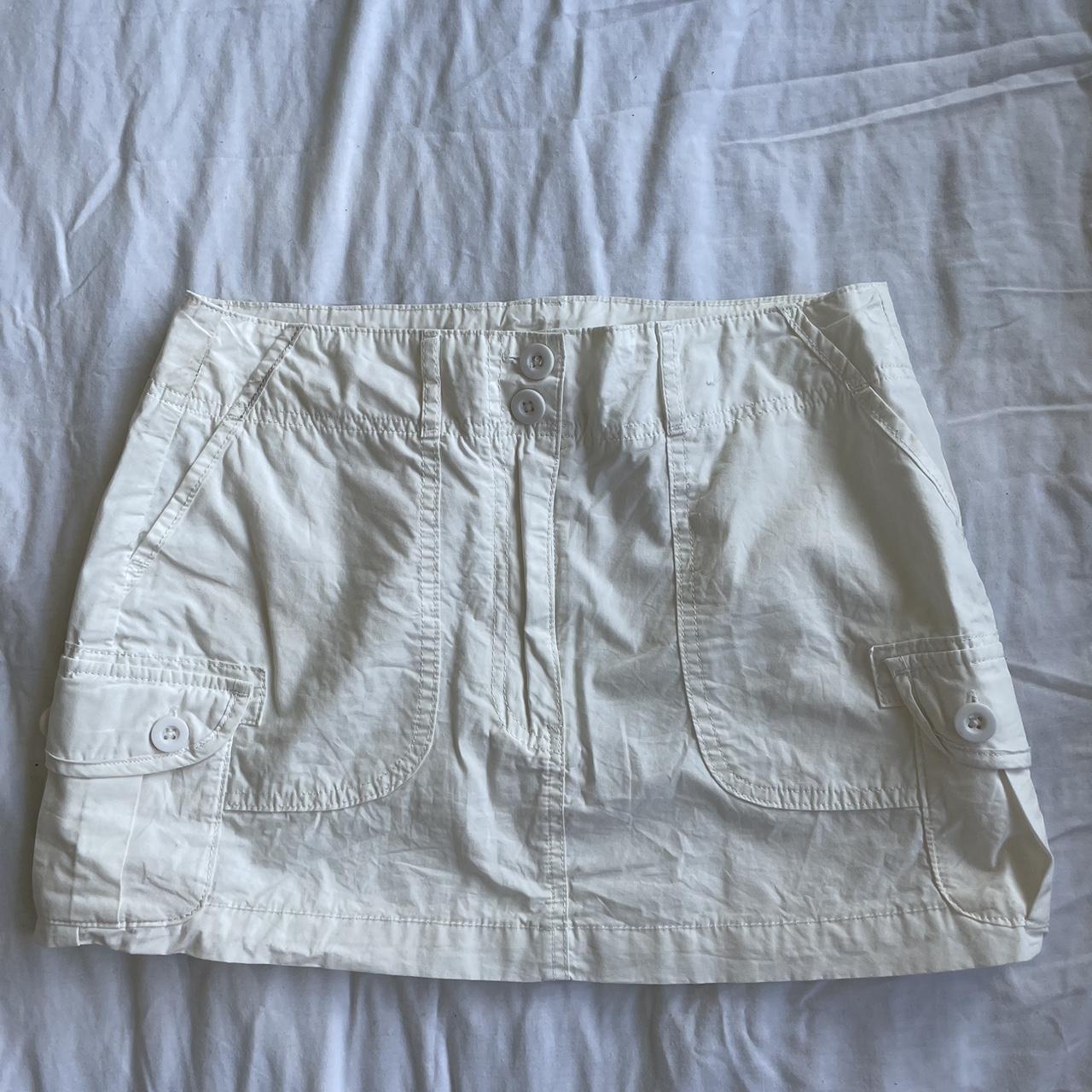 Glassons White cargo mini skirt Size: 8 Features:... - Depop