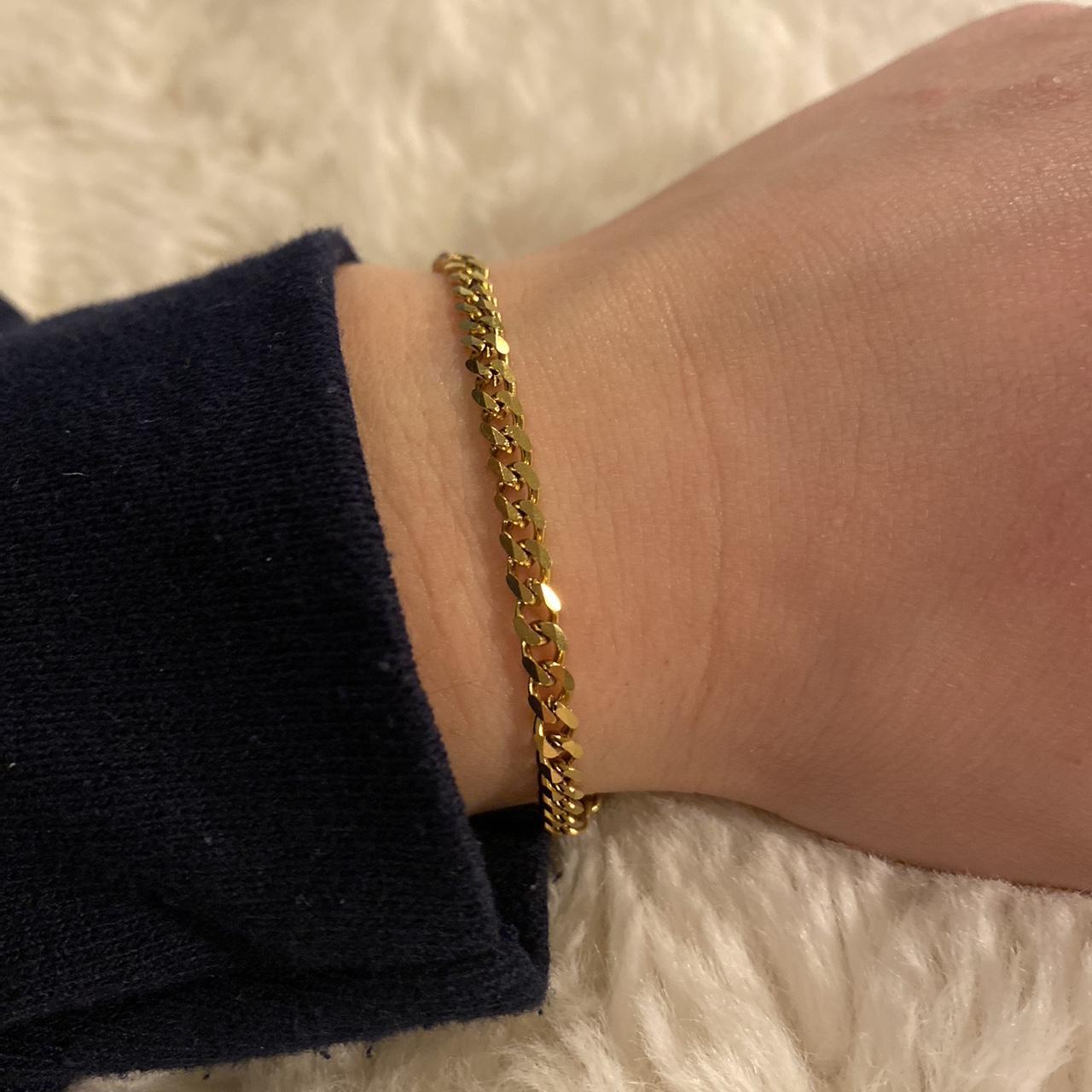 Gold curb bracelet💫 similar to mejuri’s curb... Depop