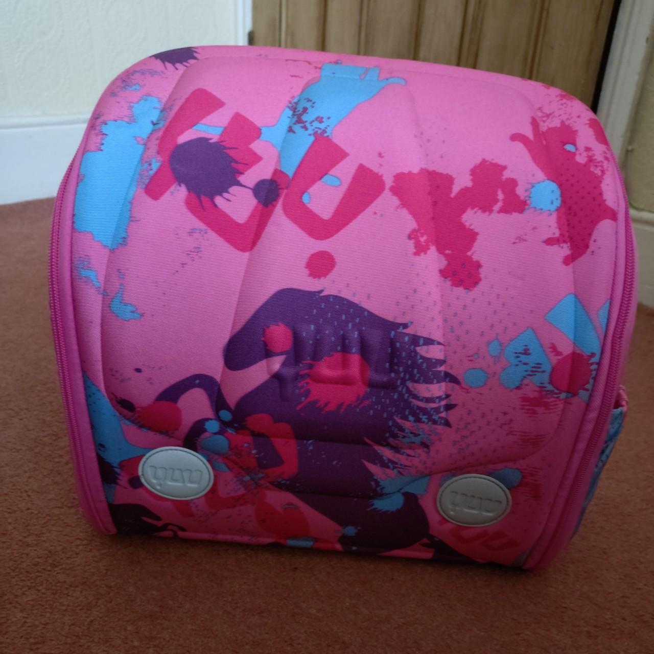 YUU backpack, hardly used, comes with magnetic | Depop