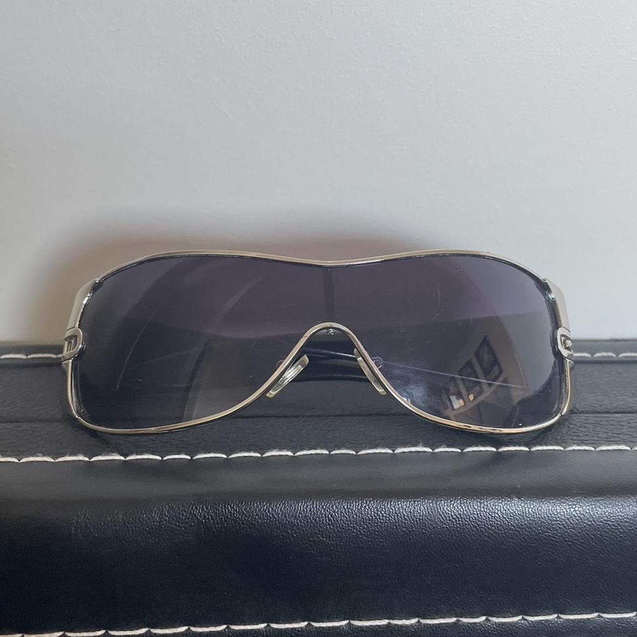 Gucci Sunglasses Good condition - Depop