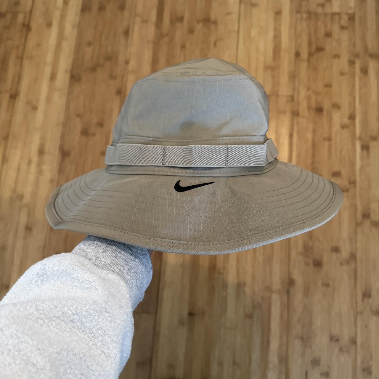 Tan nike best sale bucket hat