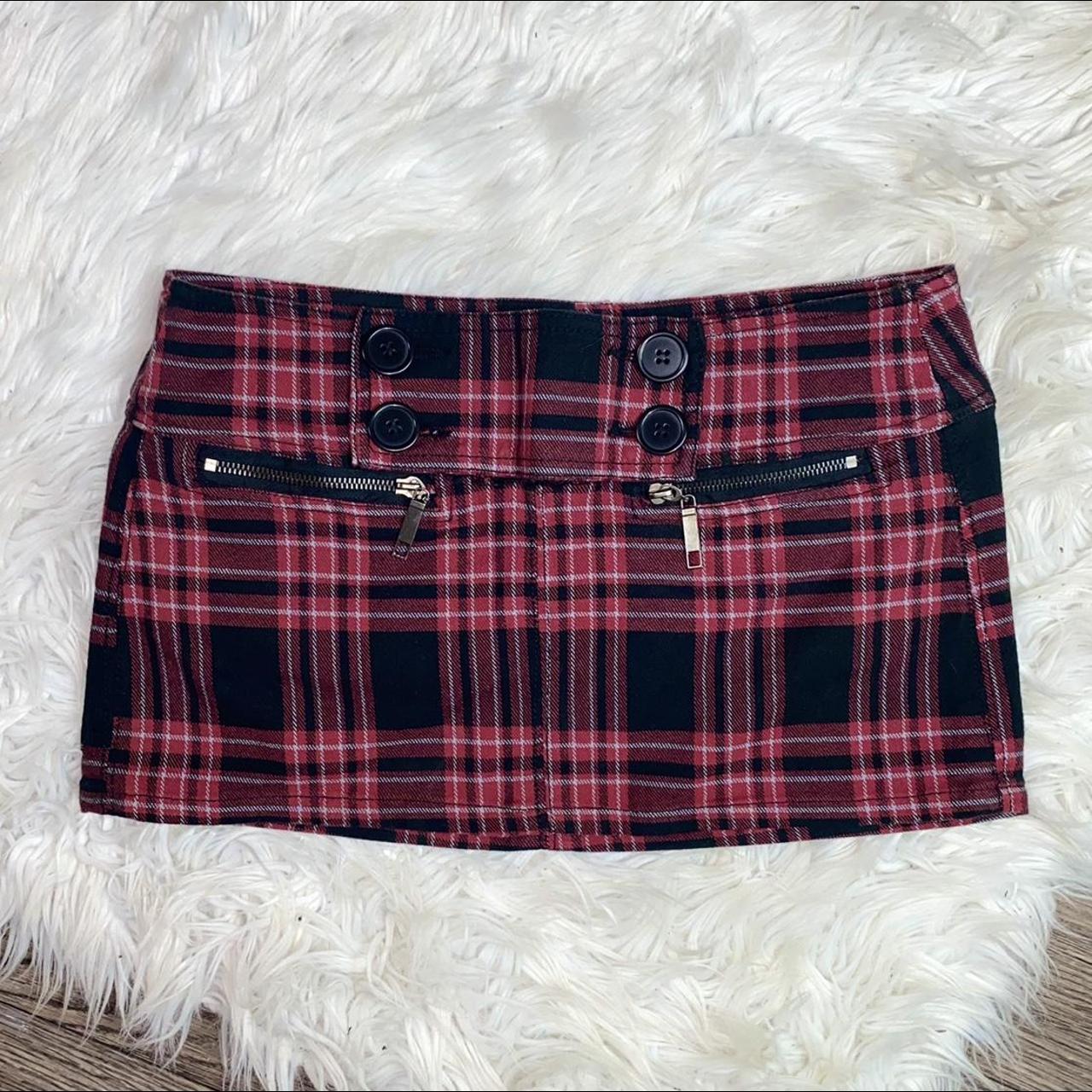 Women's Red and Black Skirt Depop